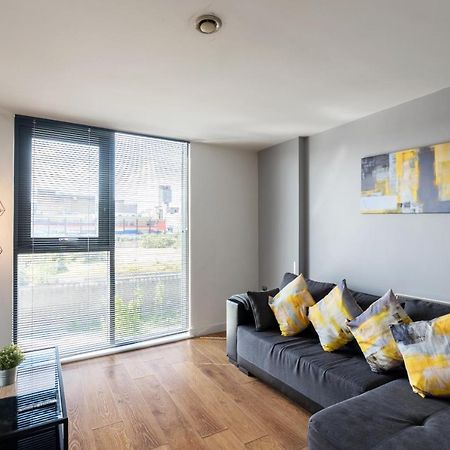 Lovely 2Br Apt In Sheffield City Centre ภายนอก รูปภาพ