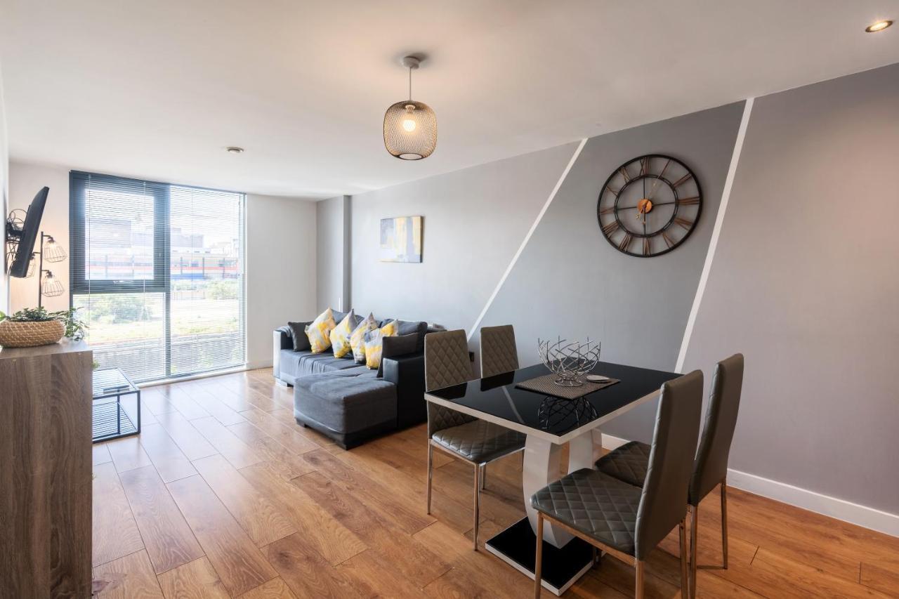 Lovely 2Br Apt In Sheffield City Centre ภายนอก รูปภาพ